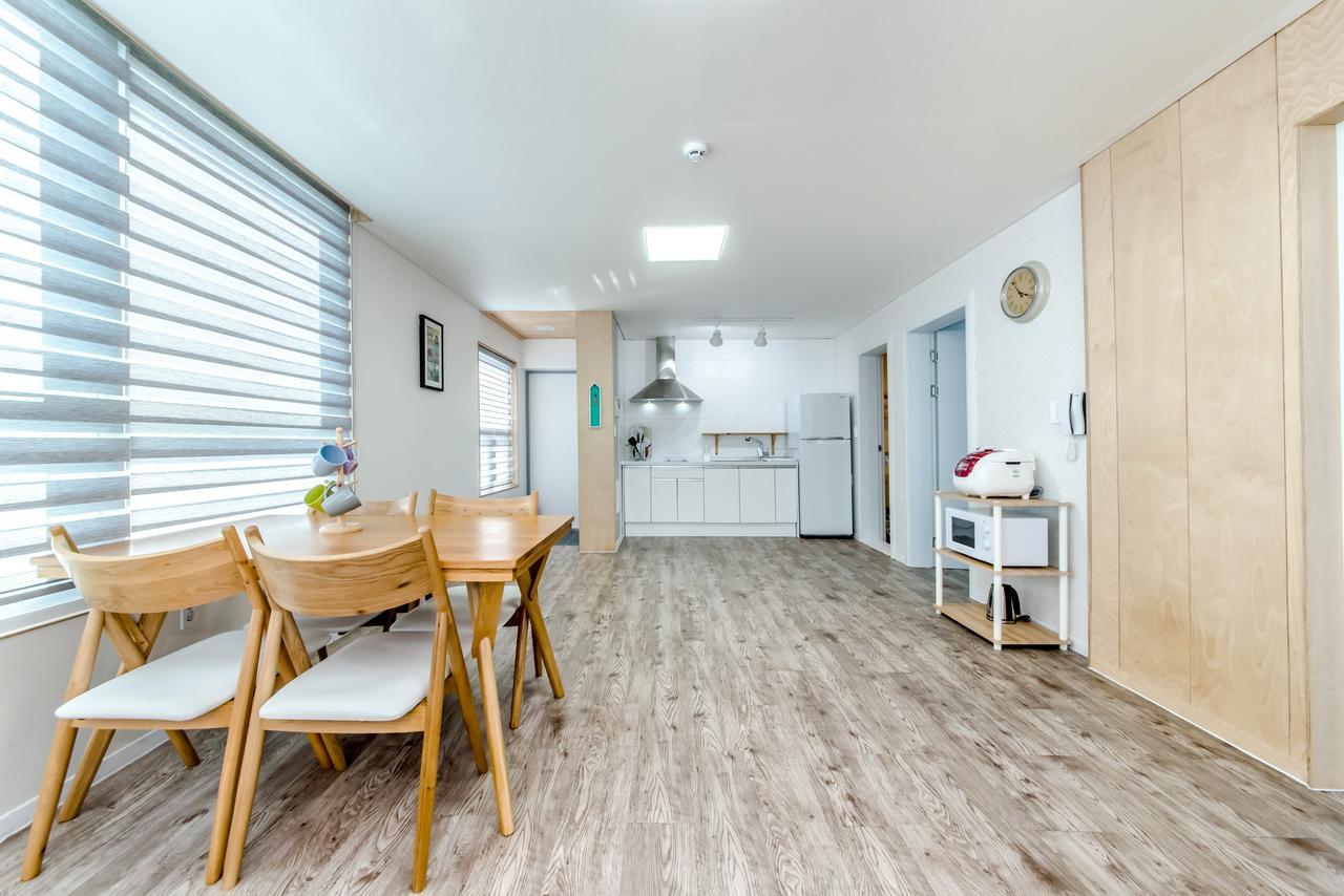 Jeju Hada Pension Согвипхо Экстерьер фото
