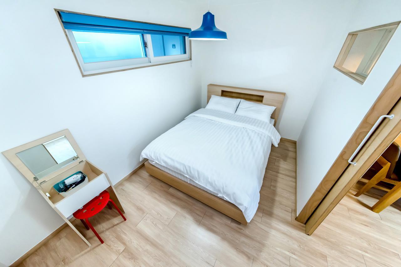 Jeju Hada Pension Согвипхо Экстерьер фото
